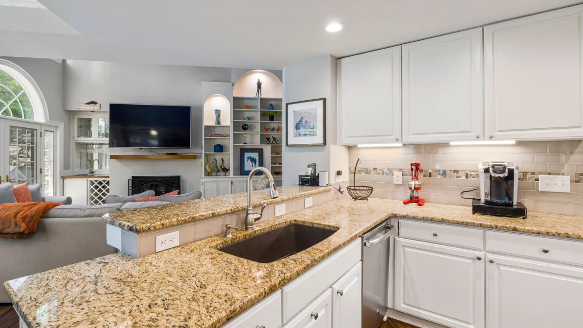 Best Quiet Ice Maker for Open Kitchens