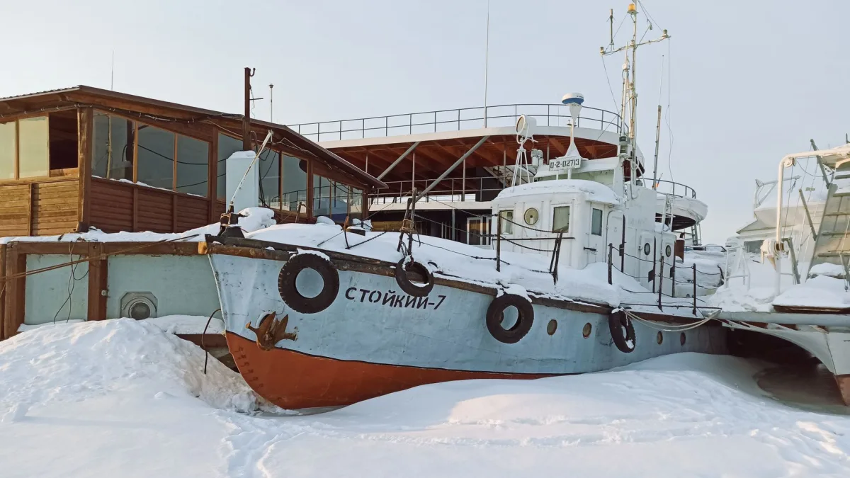 Portable Ice Maker for a Boat Galley or Dock