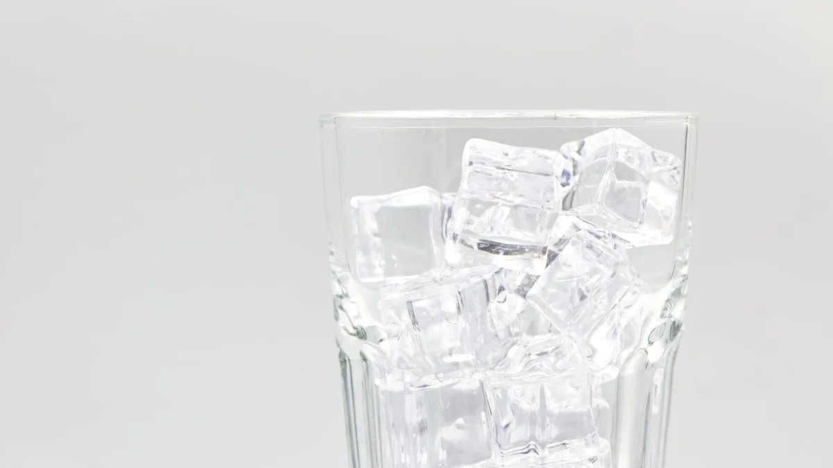 Clear vs Cloudy Ice: Why the Difference