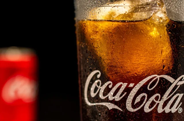 Does Ice Type Change How a Drink Tastes?