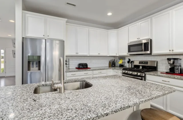 How to Choose an Ice Maker: A Buyer’s Guide