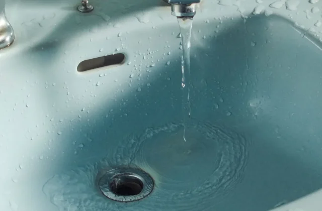 Ice Maker Not Draining: Clear the Blockage