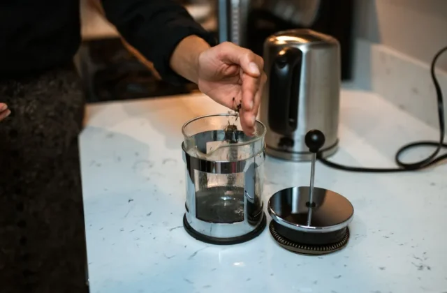 Ice Maker Won’t Turn On: Power Troubleshooting