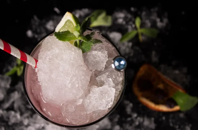 Types of Ice Explained: Nugget, Cube, Crushed